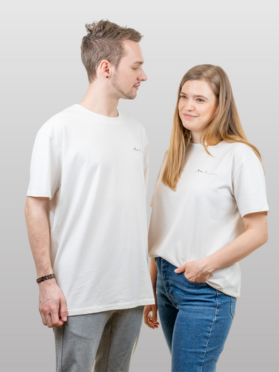 Unisex Oversized T-Shirt White Alyssum Island